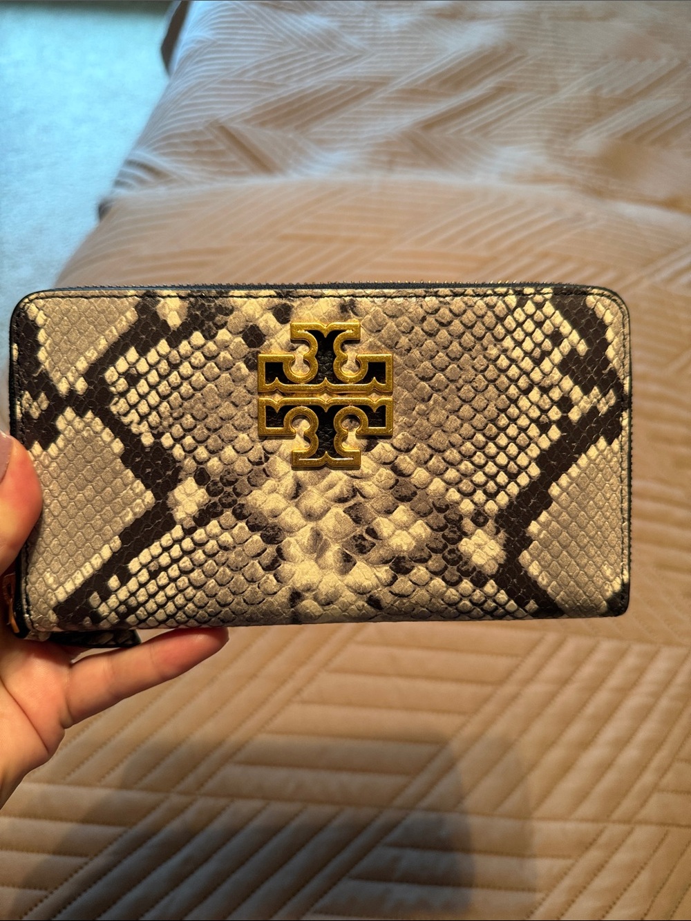 Tory Burch wallet